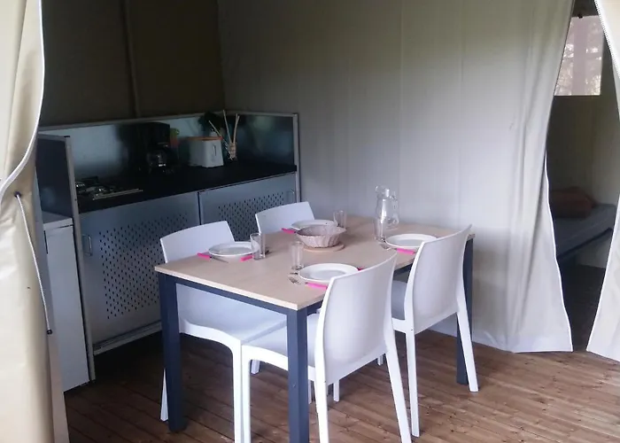 Camping Le Bouloc * Ceilhes-et-Rocozels